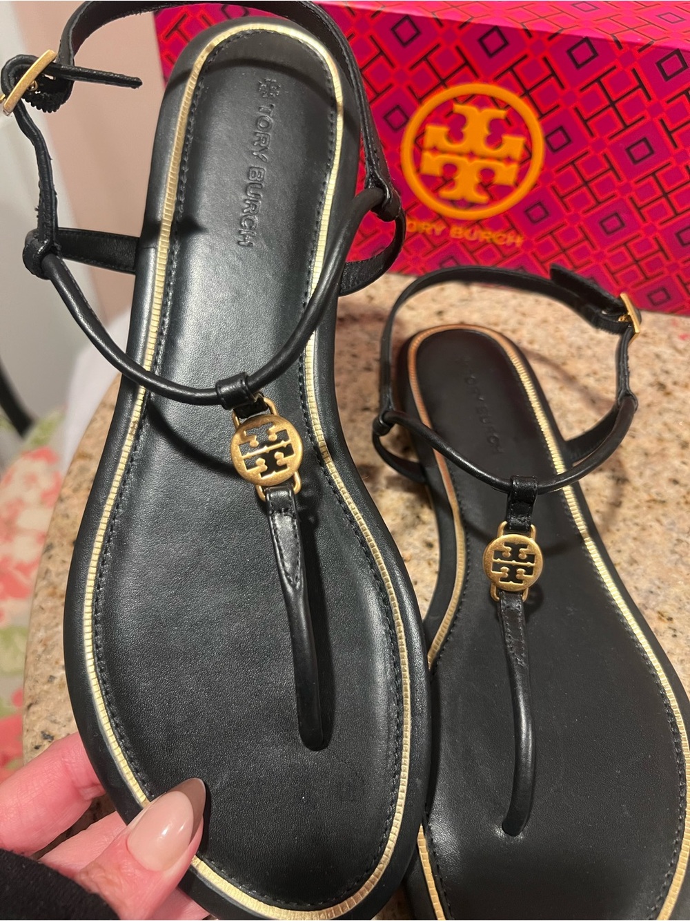 Tory Burch Black Emmy size 8 Sandals New in box - Picture 5 of 5